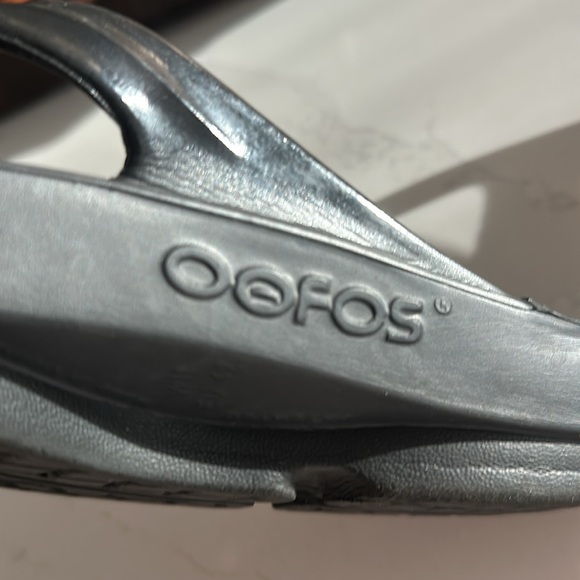 OFOS sandals - Picture 7 of 8